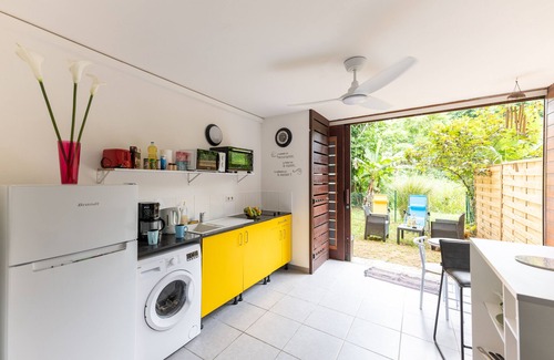 Remire Montjoly Apartment | La perle du Rorota - Large luxury studio with swimming pool and private beach access
