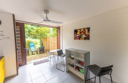 Remire Montjoly Apartment | La perle du Rorota - Large luxury studio with swimming pool and private beach access