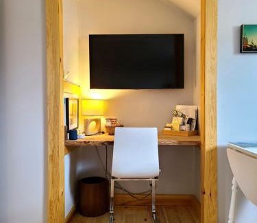 Rawdon Apartment | La Petite Auberge Sur Queen