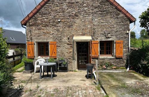 Bussiere-Saint-Georges House | La Petite Betoulle