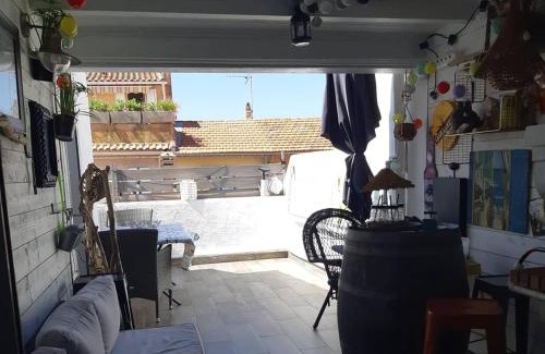 Le Brusc House | La Petite Maison De Melanie 30m mer