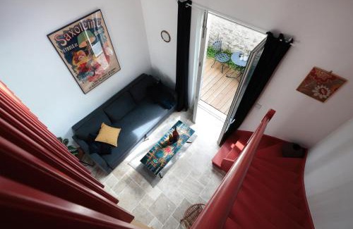 Neuville-aux-Bois Apartment | La petite maison