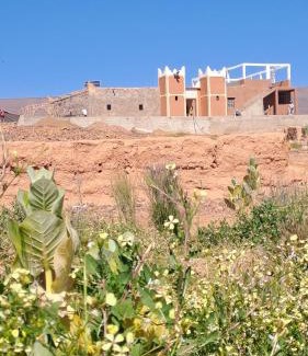 Tagounite House | LA PETITE MAISON DU LAC IRIKI