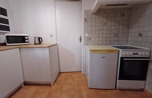 Les 3 Ponts Bed & Breakfast | La Petite Maison Nîmoise - Le Calme Proche de la Ville