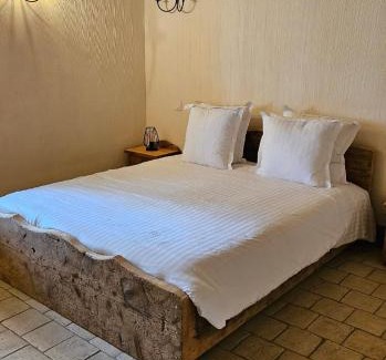 Les Fourgs Apartment | La Petite Marguerite