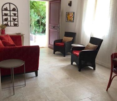 Velleron House | La Petite Rive - Les Tilleuls