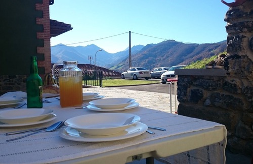 Pajares Cottage | `LA PICAROTA´ - Real Pajares Inn. Country Apartment