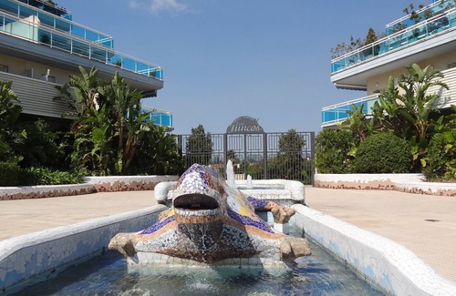 La Pineda Apartment | La Pineda: RESIDENTIAL APARTMENT. With pool, 200m Beach, Port Aventura, PADDLE, Mini golf, petanque, basketball, football .