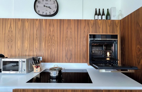 Le Puy-en-Velay Apartment | La Plâtrière, 5-star apartment in the upper town of Le Puy. Private garage.