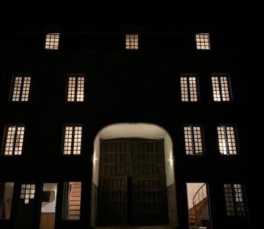 Marche-les-Dames House | La Porterie de l’Abbaye de Marche les Dames