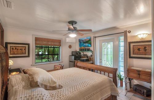 Lake Worth Bed & Breakfast | La Quiete Cove for One