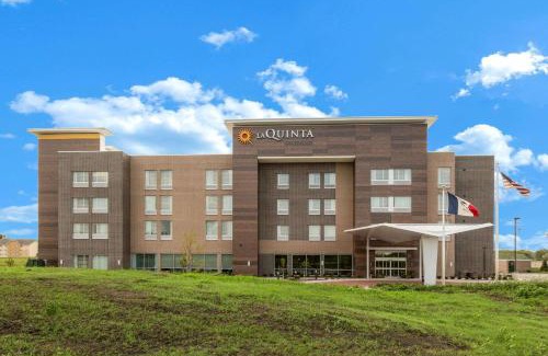 Altoona Hotel | La Quinta by Wyndham Altoona Des Moines