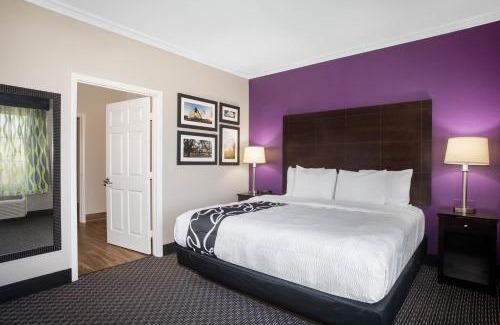 Columbus Hotel | La Quinta by Wyndham Columbus TX