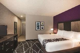 Garland Hotel | La Quinta by Wyndham Dallas Northeast-Arboretum