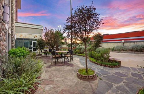 Willowbrook Hotel | La Quinta by Wyndham Houston Willowbrook