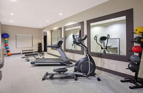 Pasadena Hotel | La Quinta by Wyndham Pasadena North