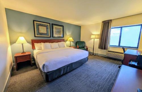 Willowbrook Hotel | La Quinta Inn by Wyndham Chicago Willowbrook
