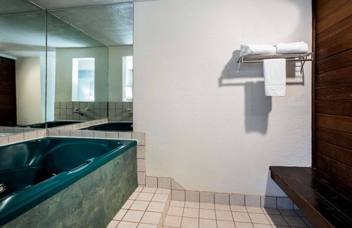 Old Farm District Hotel | La Quinta Inn by Wyndham Bend