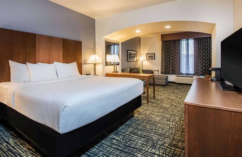 Osage Hotel | La Quinta Inn & Suites by Wyndham Morgantown