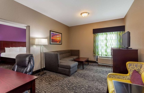 Port Orange Hotel | La Quinta Inn & Suites by Wyndham Port Orange/Daytona