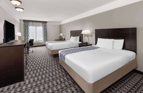 Deer Park Hotel | La Quinta Inn & Suites by Wyndham Deer Park