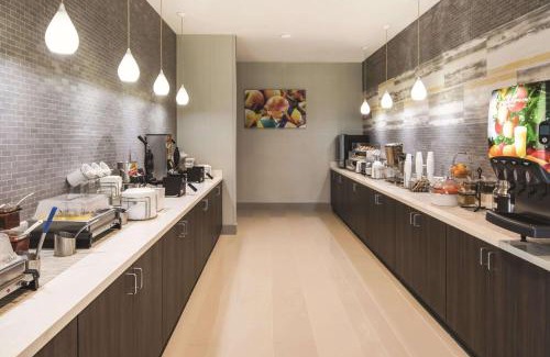 McDonough Hotel | La Quinta Inn & Suites by Wyndham Atlanta South - McDonough