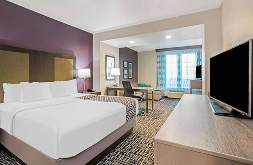 Portland Hotel | La Quinta Inn & Suites by Wyndham Corpus Christi - Portland