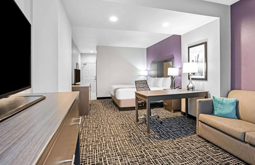 Portland Hotel | La Quinta Inn & Suites by Wyndham Corpus Christi - Portland
