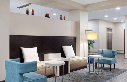 Sunnyslope Hotel | La Quinta Inn & Suites by Wyndham Wenatchee