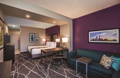 Garland Hotel | La Quinta Inn & Suites by Wyndham Dallas Northeast-Arboretum