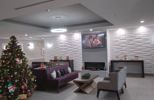 Egypt Hotel | La Quinta Inn & Suites by Wyndham Houston - Magnolia