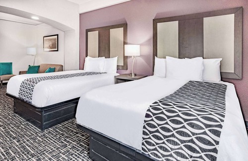 Norfolk - Virginia Beach Hotel | La Quinta Inn & Suites by Wyndham Norfolk