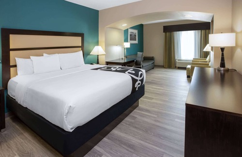 Durant Hotel | La Quinta Inn & Suites by Wyndham Durant