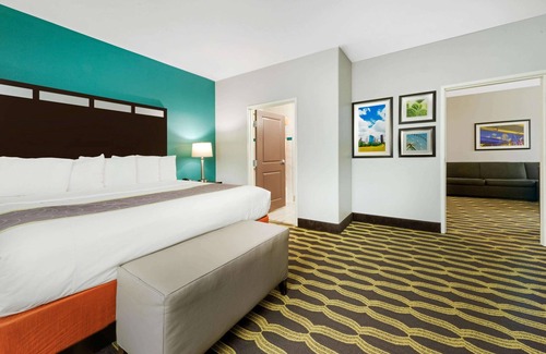 Atascocita Hotel | La Quinta Inn & Suites by Wyndham Houston Humble Atascocita