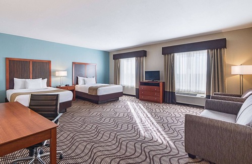 Mathis Hotel | La Quinta Inn & Suites by Wyndham Mathis