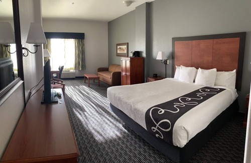 Glenwood Springs Hotel | La Quinta Inn & Suites by Wyndham Rifle