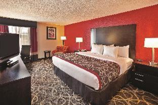 Summersville Hotel | La Quinta Inn & Suites - New River Gorge National Park