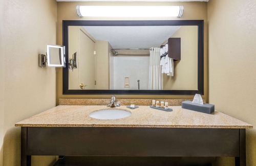 Summersville Hotel | La Quinta Inn & Suites Summersville/New River National Park