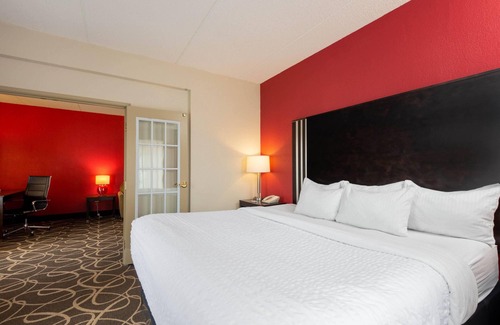 Summersville Hotel | La Quinta Inn & Suites Summersville/New River National Park
