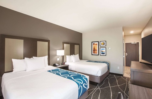Broken Arrow Hotel | La Quinta Inn & Suites by Wyndham Tulsa Broken Arrow