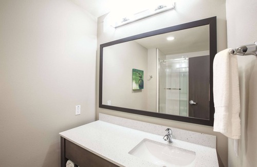 Broken Arrow Hotel | La Quinta Inn & Suites by Wyndham Tulsa Broken Arrow
