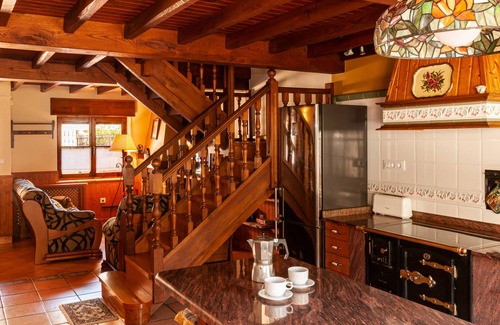 Inguanzo Cottage | La Regoria Rural House (Inguanzo de Cabrales, Asturias)
