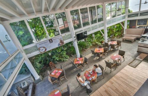 San Antonio de Belen Hotel | La Riviera Hotel