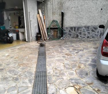 Mezzanego Apartment | La roccia