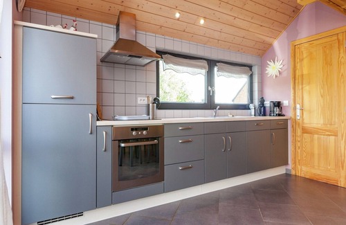 Marcouray House | La Roche Cozy Forest Escape