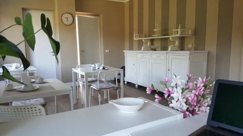 Meina Bed & Breakfast | La Rosa Tra I Laghi B&B