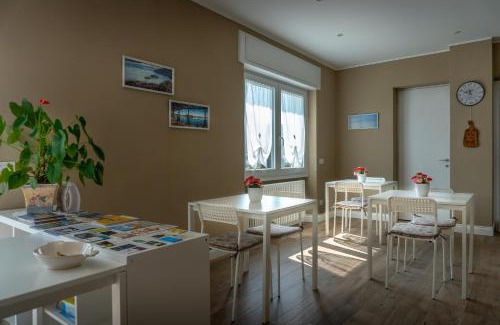 Meina Bed & Breakfast | La Rosa Tra I Laghi B&B