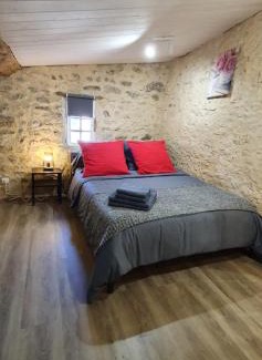Brossac House | La Rose
