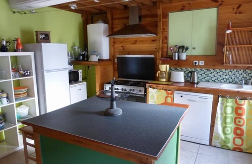 Vaulx En Velin Village Apartment | La Roue Avant - VAULX EN VELIN