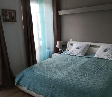 Saint-Etienne-de-Chomeil House | La Ruche Cantalienne